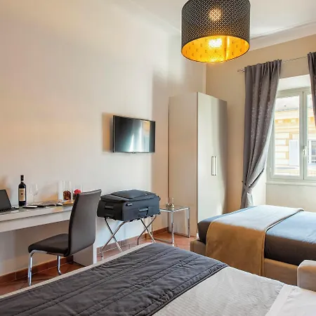 Spacious Central Apartment near Via Veneto&Villa Borghese - up to 11 guests-3
